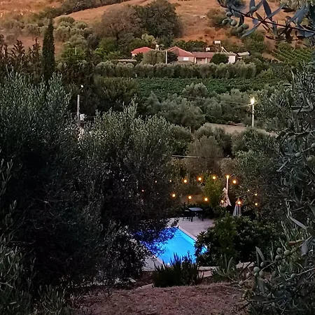 Сasa de vacaciones Hillside Mifol
